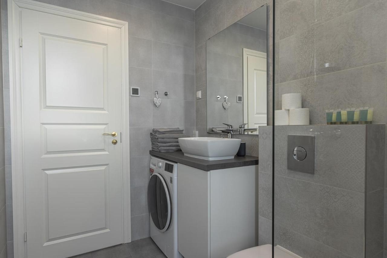 Kalamehe Modern Apartment 2 Near City Center Pärnu Esterno foto