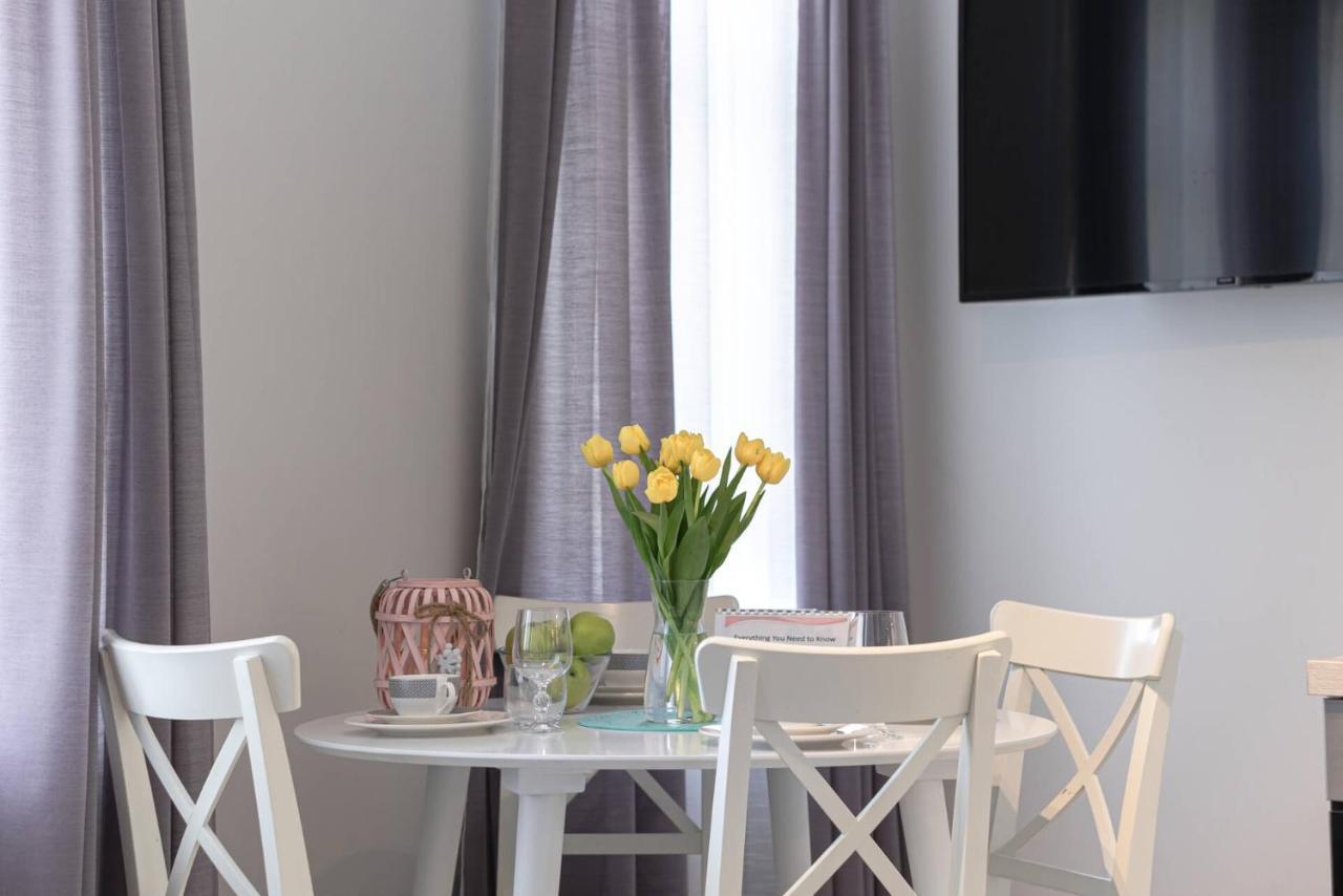 Kalamehe Modern Apartment 2 Near City Center Pärnu Esterno foto