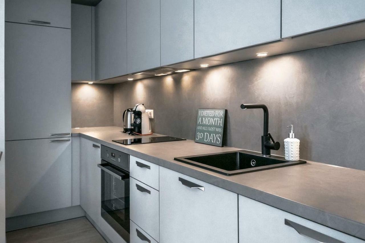 Kalamehe Modern Apartment 2 Near City Center Pärnu Esterno foto