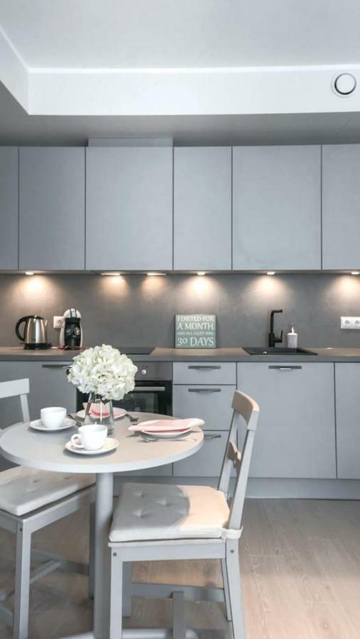 Kalamehe Modern Apartment 2 Near City Center Pärnu Esterno foto