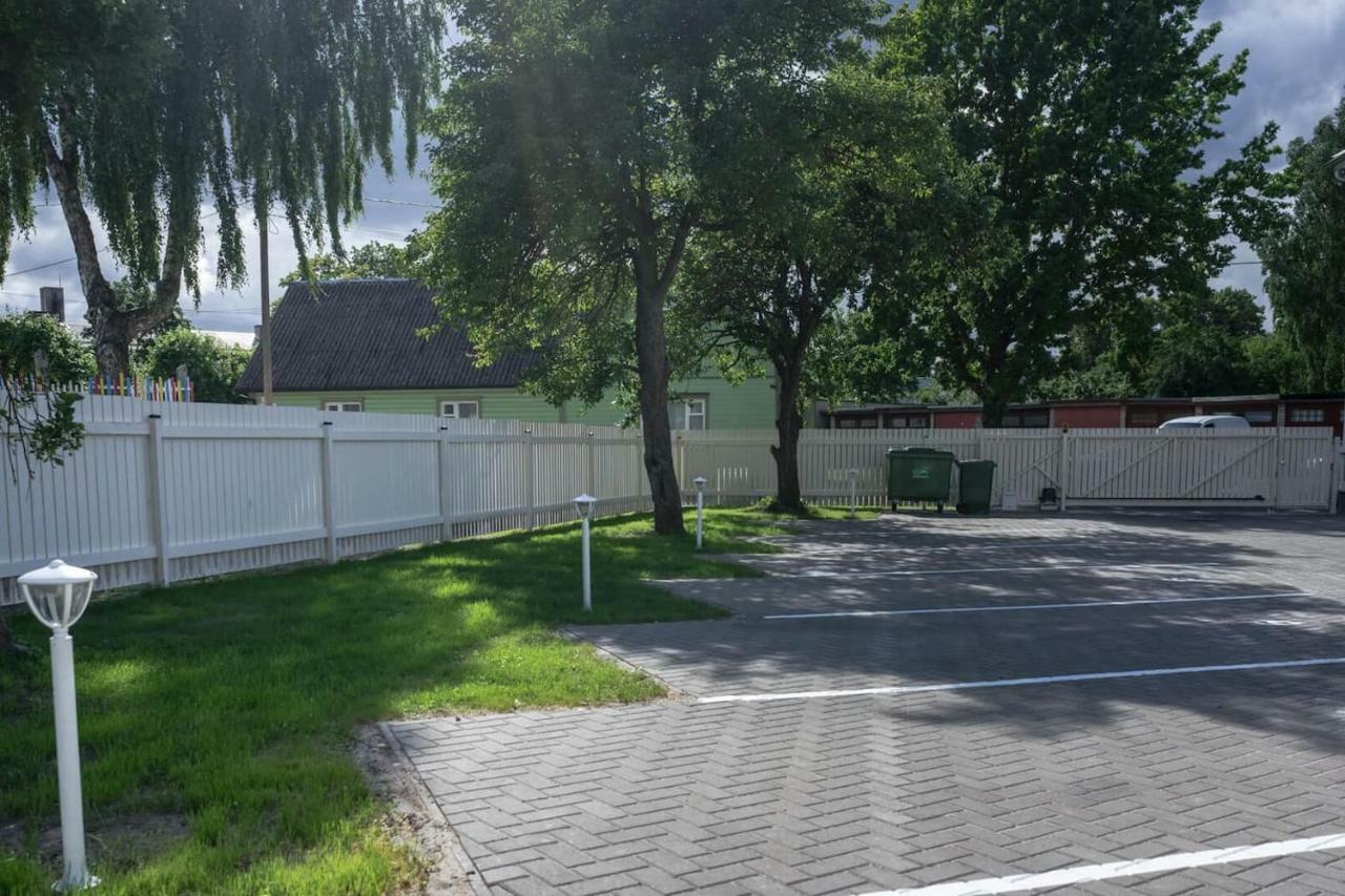 Kalamehe Modern Apartment 2 Near City Center Pärnu Esterno foto